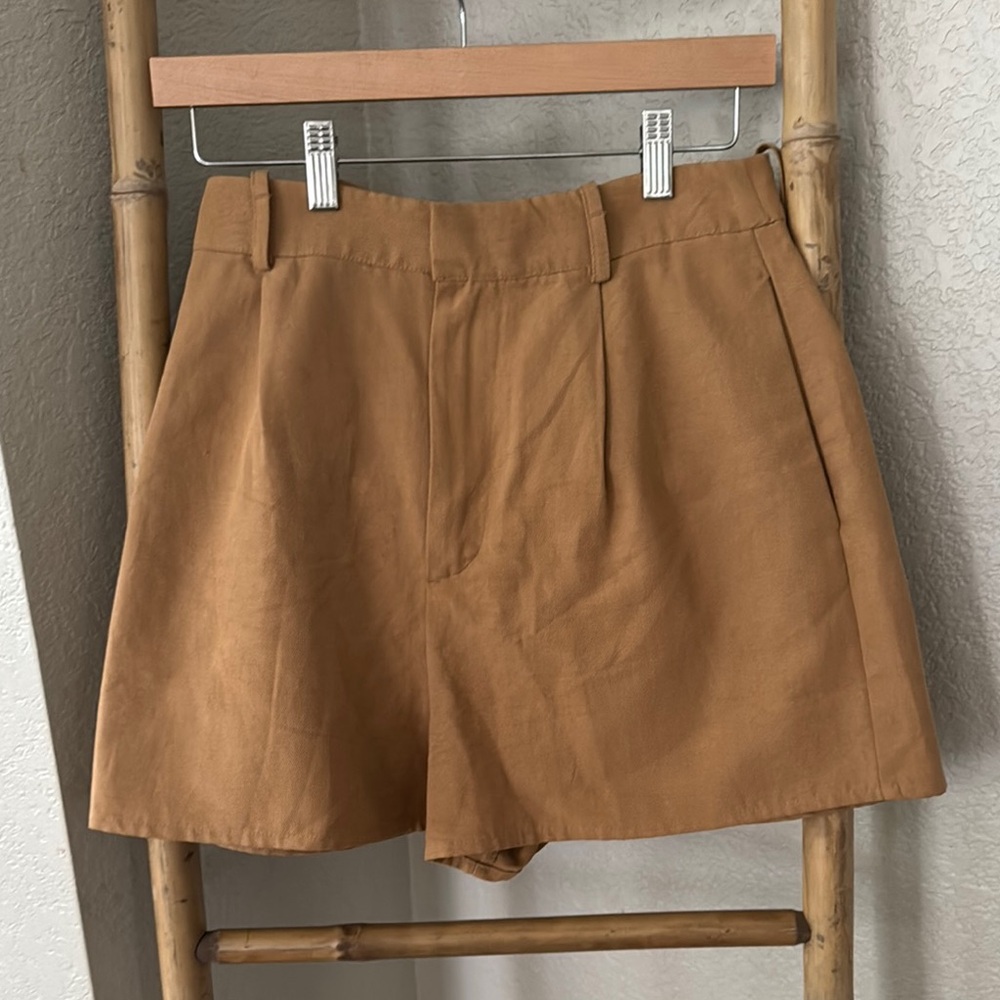 Zara High Waist Women's Pleat Shorts